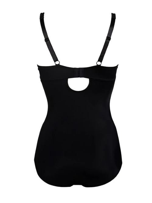 Elbrina Valerie black body