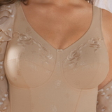 Anita Aerelle skin body