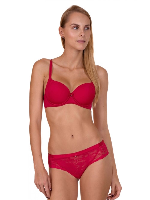 Lisca Evelyn red brief