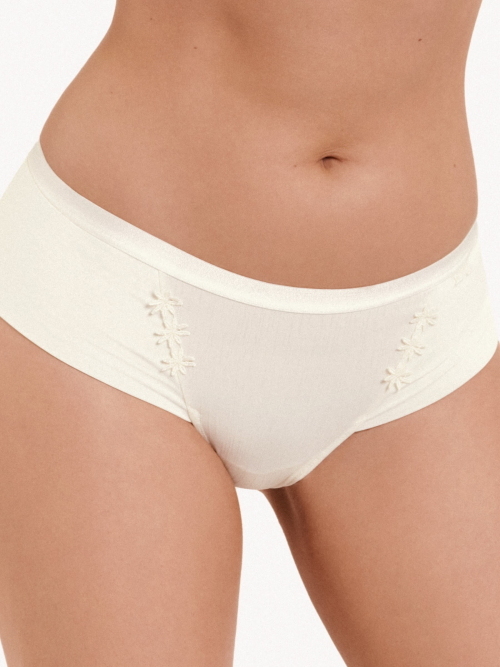 Lisca Gracia ivory brazilian