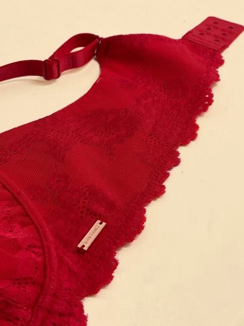 Royal Lounge Dream scarlet red wireless bra