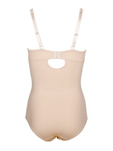 Elbrina Valerie skin body