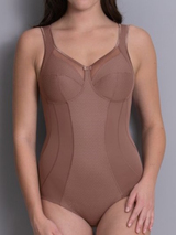 Anita Clara berry body