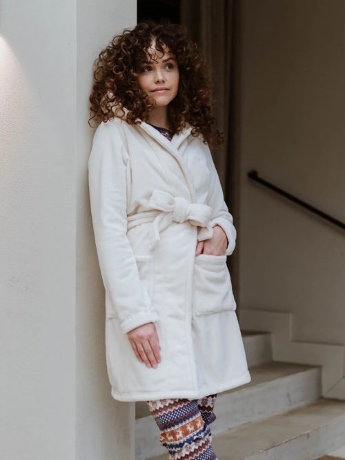 Charlie Choe Cold Days off white bathrobe