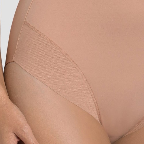 Triumph True Shape Sensation skin body