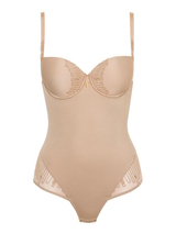 Lisca Ivonne skin body