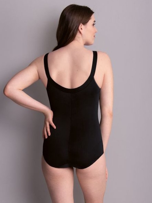 Anita Fiore black body