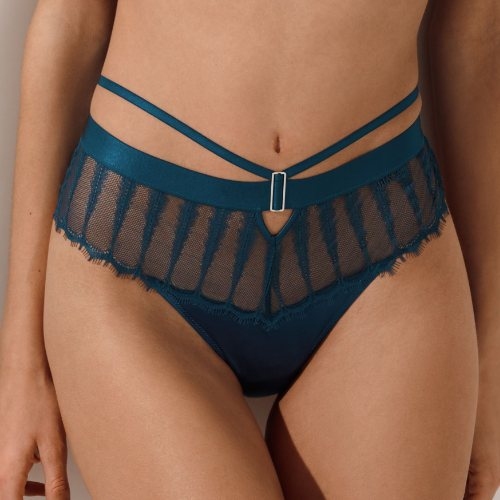 Lisca Lovelace blue brazilian
