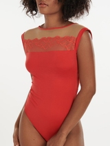 Lisca Dione red body