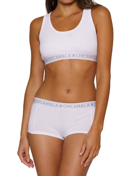 Chicamala Basic white short