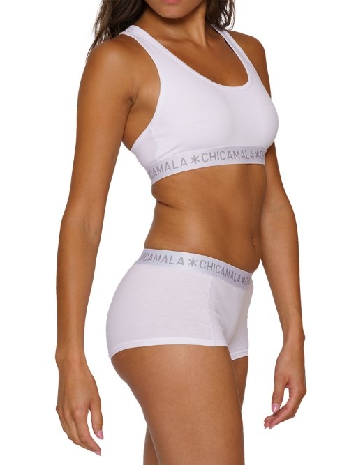 Chicamala Basic white short