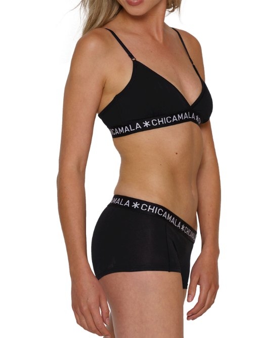 Chicamala Basic black short