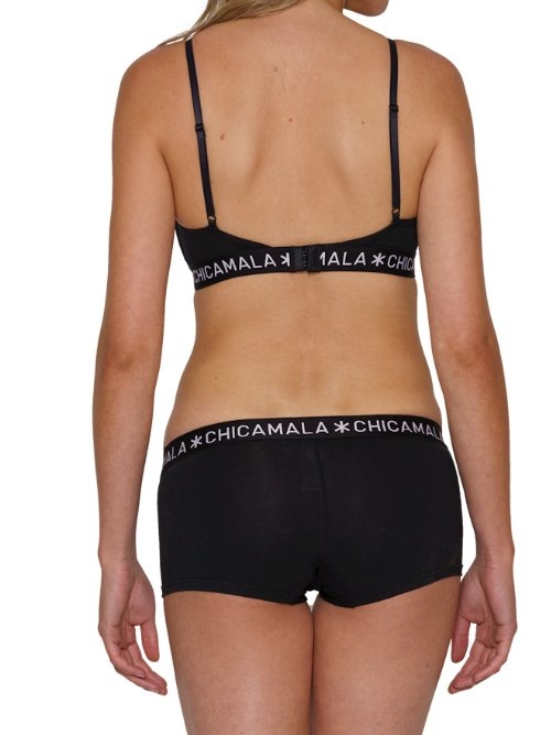 Chicamala Basic black short