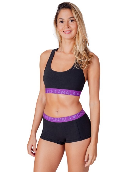 Chicamala Solid black short