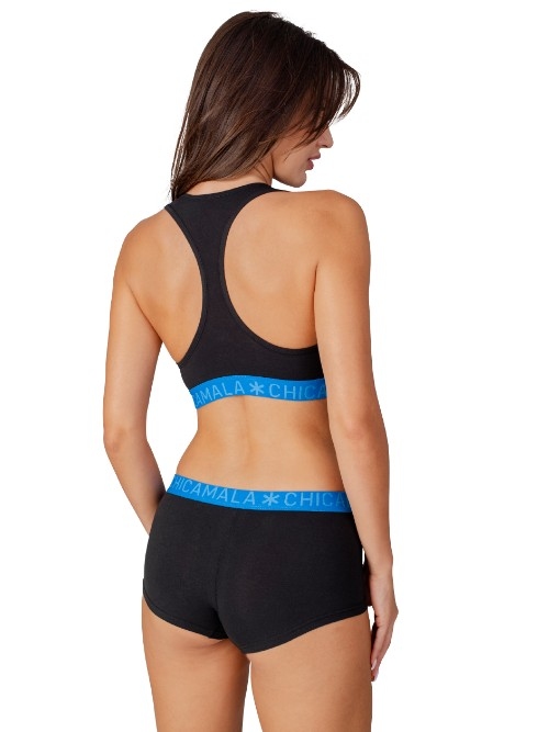 Chicamala Solid black short