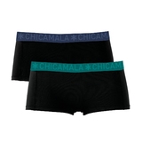 Chicamala Solid black short