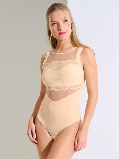 Lisca Charisma ivory body