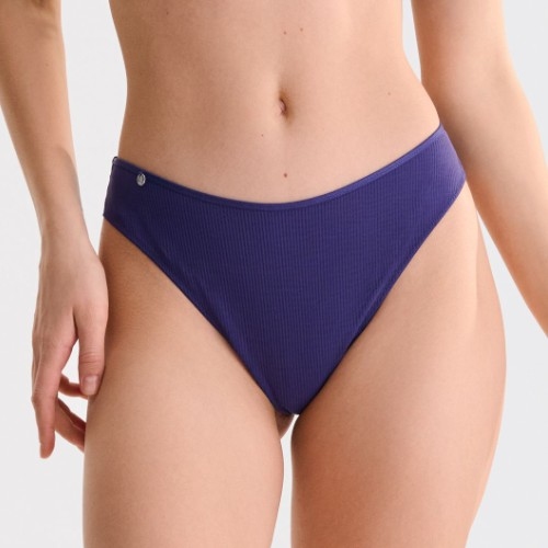 Lisca  purple thong