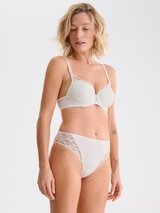 Lisca River crème padded bra