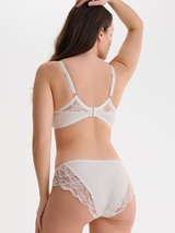Lisca River crème padded bra