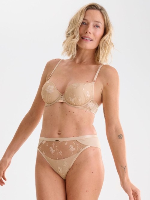 Lisca Passion rose with gold padded bra