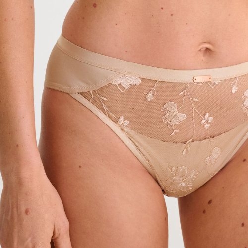 Lisca Passion rose with gold brief