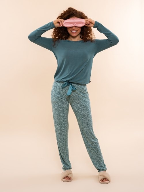 Charlie Choe Cozy Days green pyjama shirt