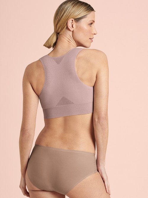 Anita Essential  short