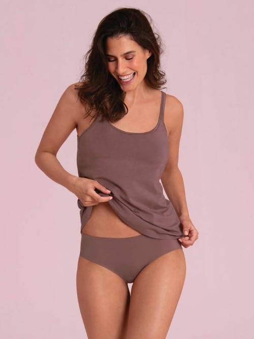 Anita Essential berry short