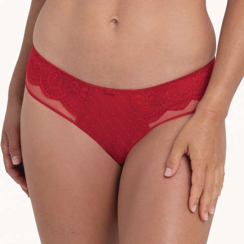 Rosa Faia Selma red brief