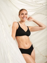 Rosa Faia Selma black wireless bra