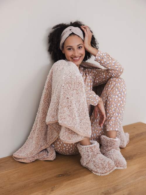 Rebelle Women beige pajama