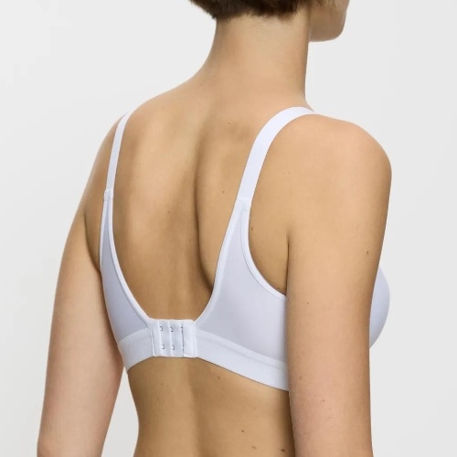 Triumph Triaction Wellness white sport bra