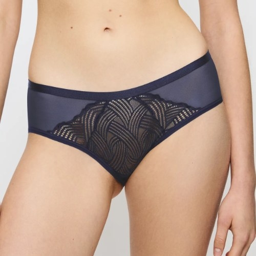 Triumph Delightful Spotlight navy blue short