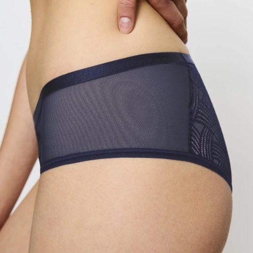 Triumph Delightful Spotlight navy blue short