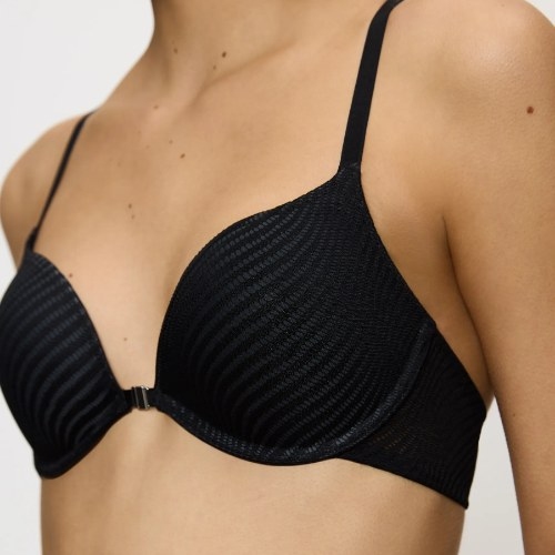 Triumph Harmony Spotlight black padded bra