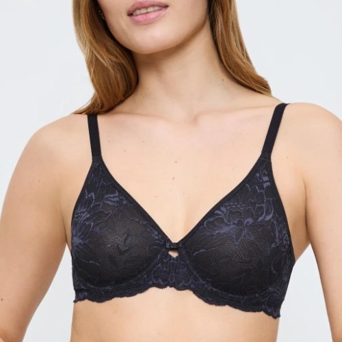 Triumph Amourette Charm dark grey padded bra