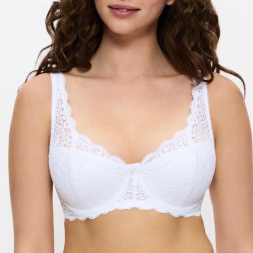 Triumph Amourette white padded bra