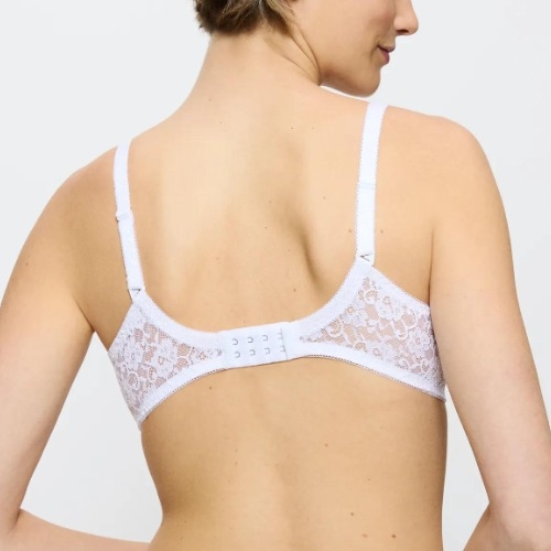 Triumph Amourette white padded bra
