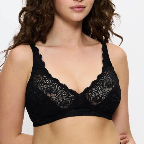 Triumph Amourette black non-padded bra