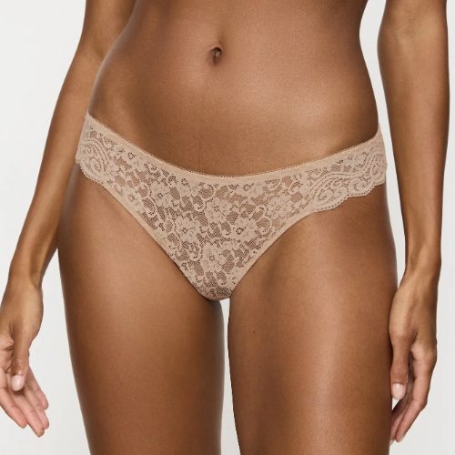 Triumph Amourette Spotlight skin thong