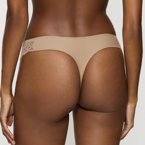 Triumph Amourette Spotlight skin thong