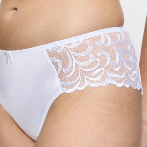 Triumph Modern Finesse white brief