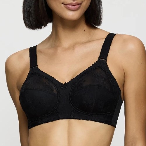 Triumph Doreen black non-padded bra