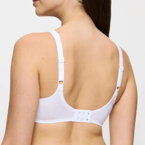 Triumph Ladyform Soft white non-padded bra