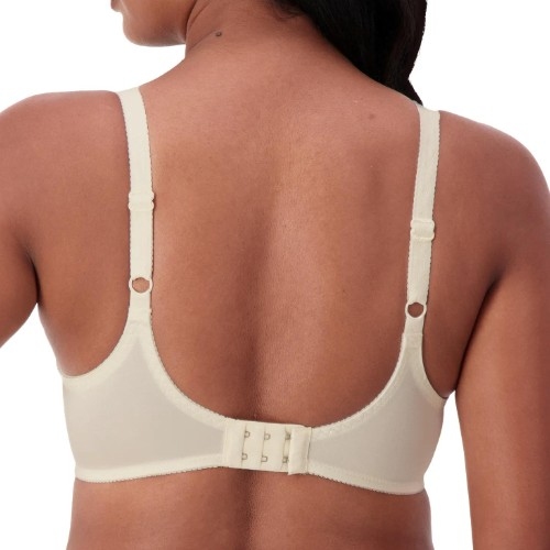 Triumph Ladyform Soft ivory padded bra