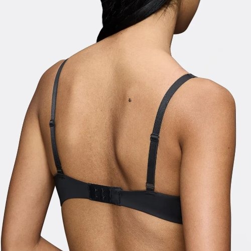 Triumph Body Make-Up Illusion Lace black padded bra