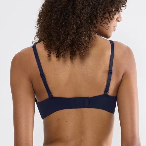 Triumph Body Make-Up Illusion Lace blue padded bra
