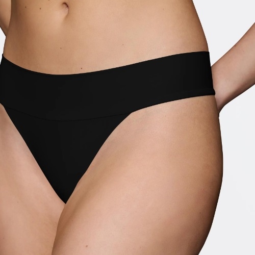 Triumph Body Make-Up Illusion black thong