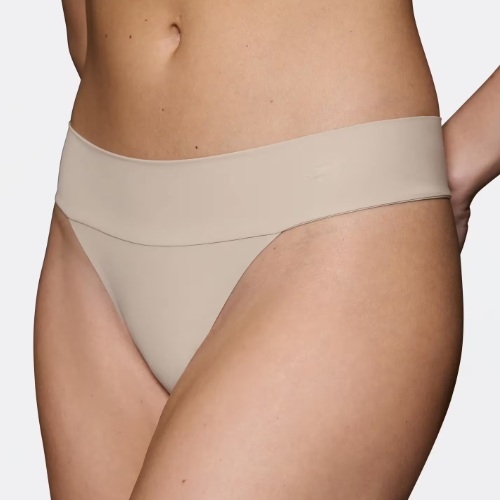 Triumph Body Make-Up Illusion skin thong
